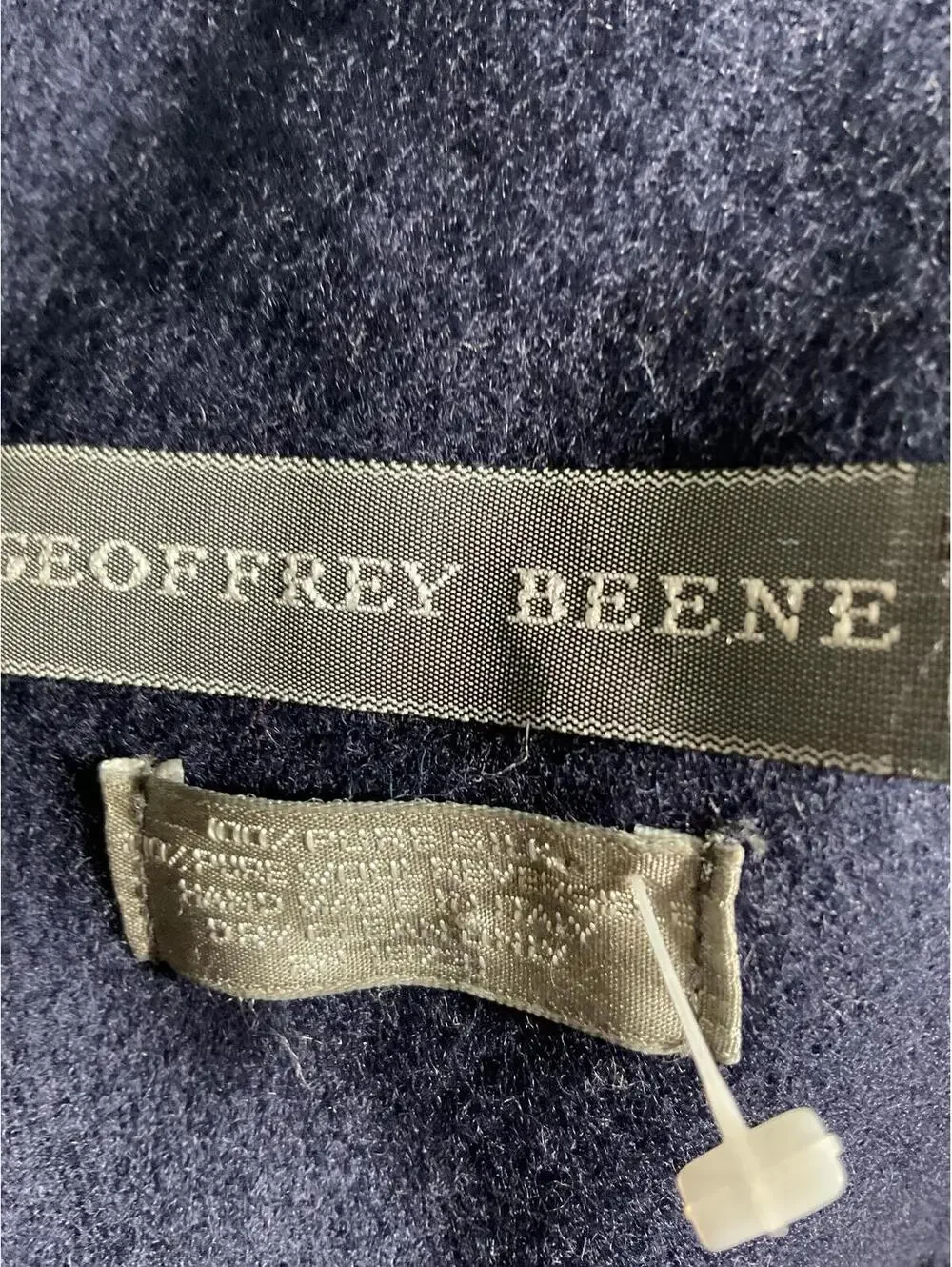 Geoffrey Beene Navy Blue/ Paisley Silk/Wool Reversible Scarf with Fringe